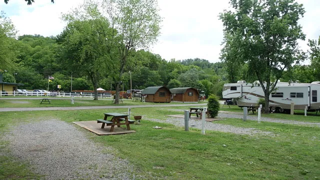 nashville-yogi-bear-jellystone-camp-resort-nashville-iihqy