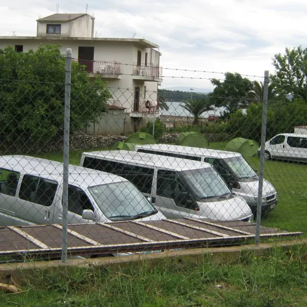 camping-sutomore-sutomore-f0s6x