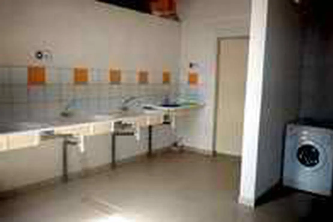 camping-aire-naturelle-le-trefle-a-4-feuilles-commequiers-3jglk