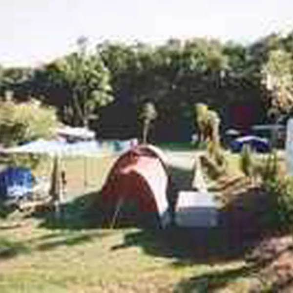 camping-aire-naturelle-le-trefle-a-4-feuilles-commequiers-jbjrg