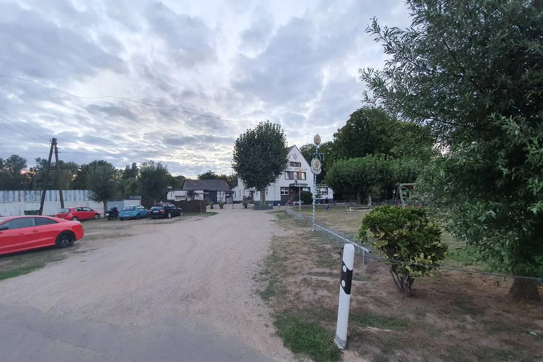camping-rheinblick-am-zonser-grind-dormagen-tbduv