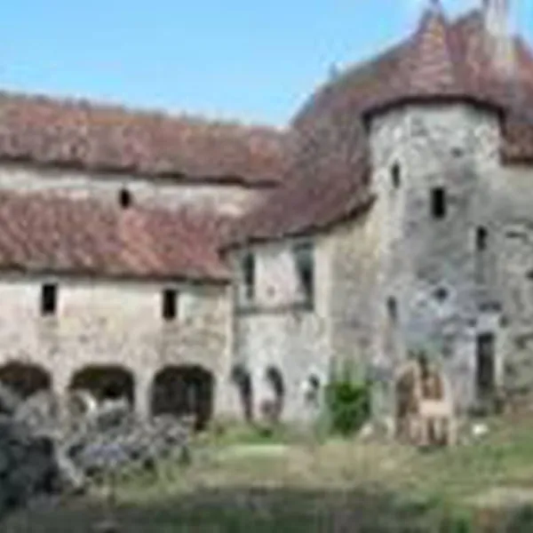 camping-a-la-ferme-la-tourelle-colombotte-rmch3