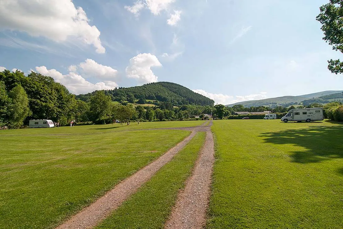 talybont-farm-caravan-powys-n41r9