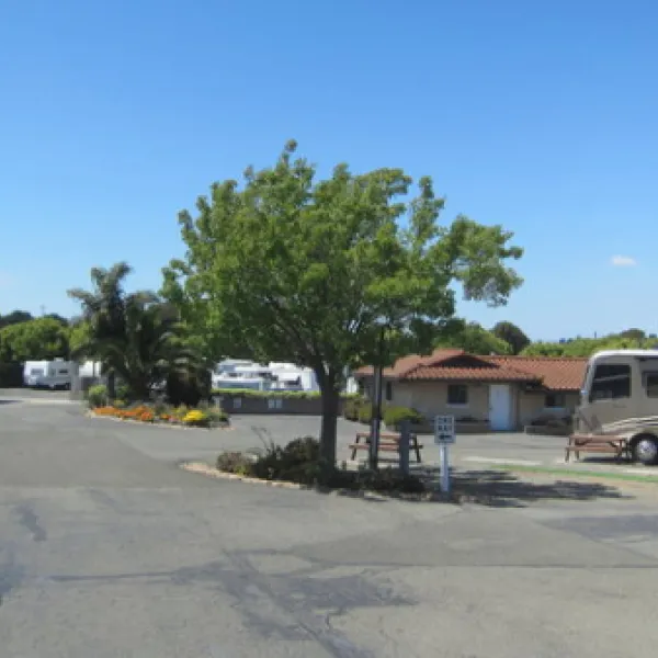 Tradewinds RV Park