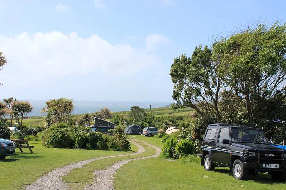 henrys-campsite-helston-rggor