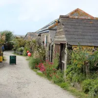 henrys-campsite-helston-vkwwi