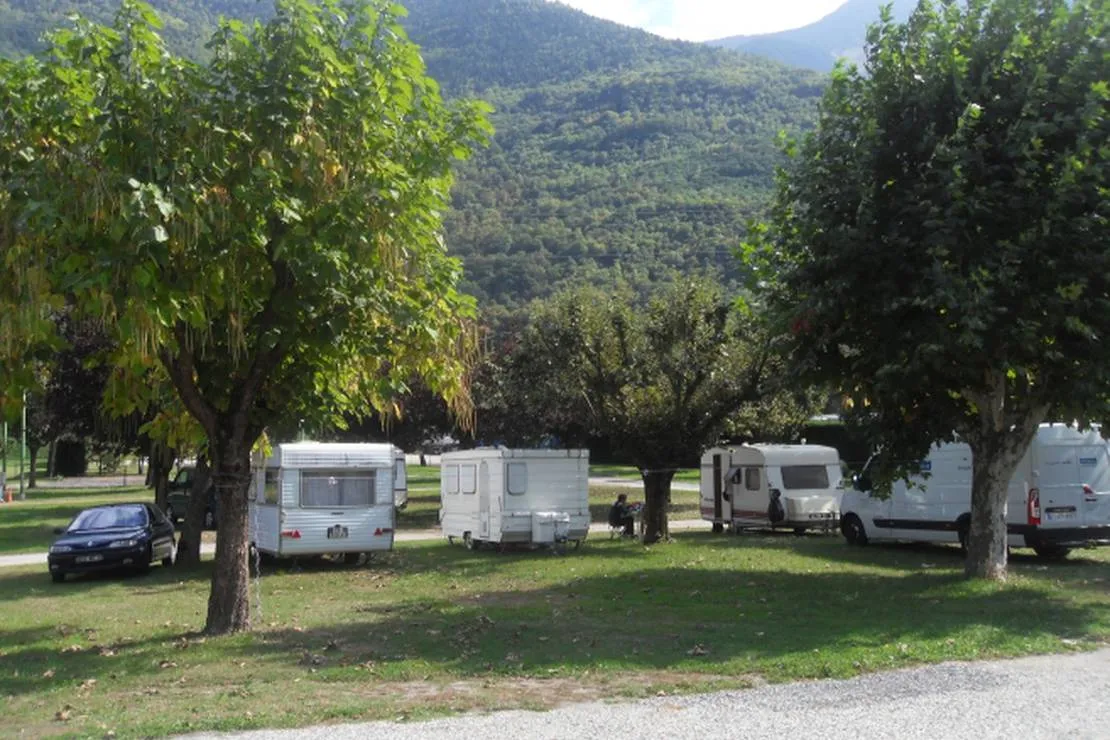 camping-le-tarin-la-bathie-nopvo