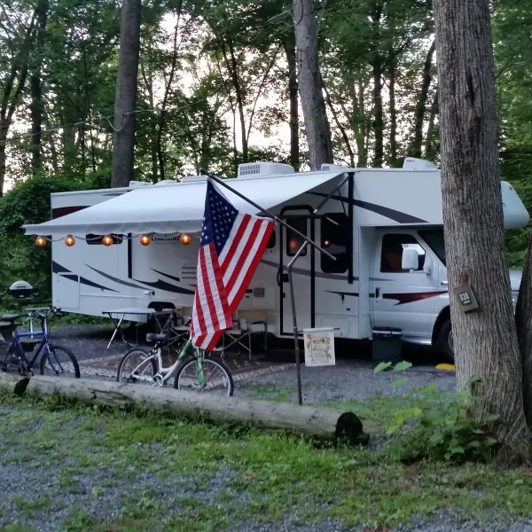 adventure-bound-camping-resort-oak-creek-bowmansville-y0j22