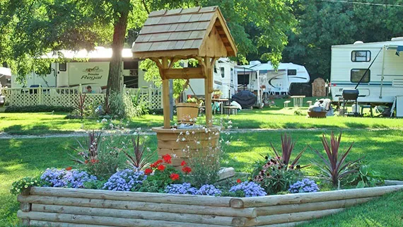holiday-hill-campground-springwater-xqxom
