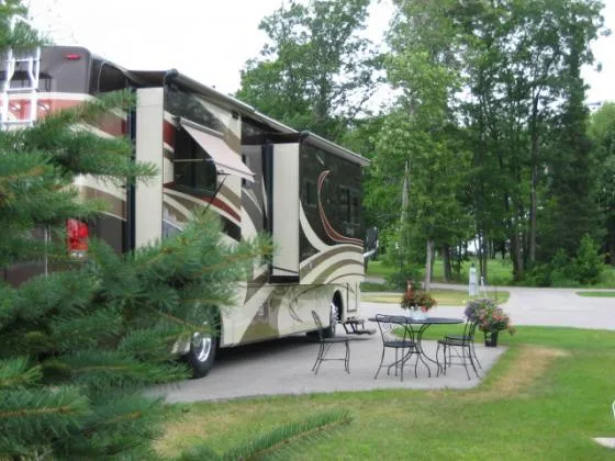 thunder-bay-resort-hillman-ynkex