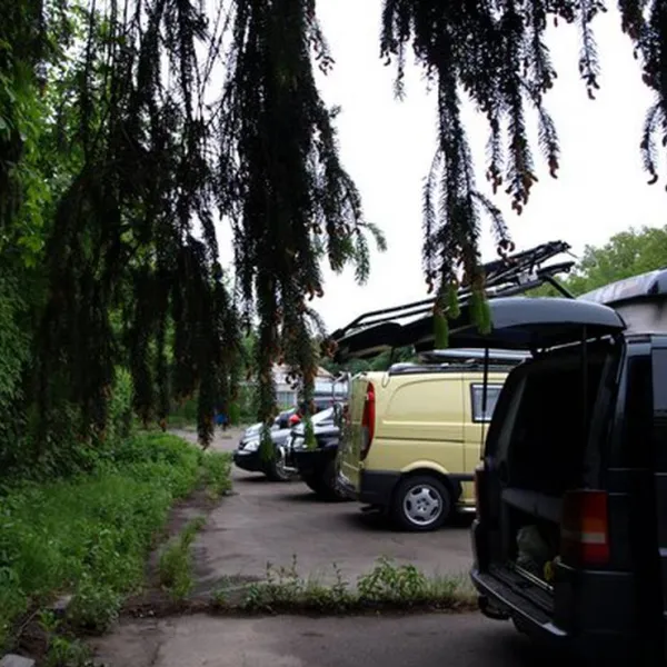camping-1-kyiv-holosiivskyi-district-vvt8a