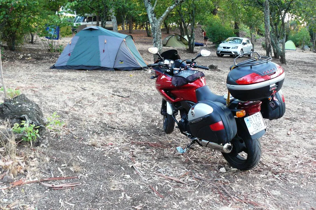 lisboa-camping-bungalows-monsanto-suhsx