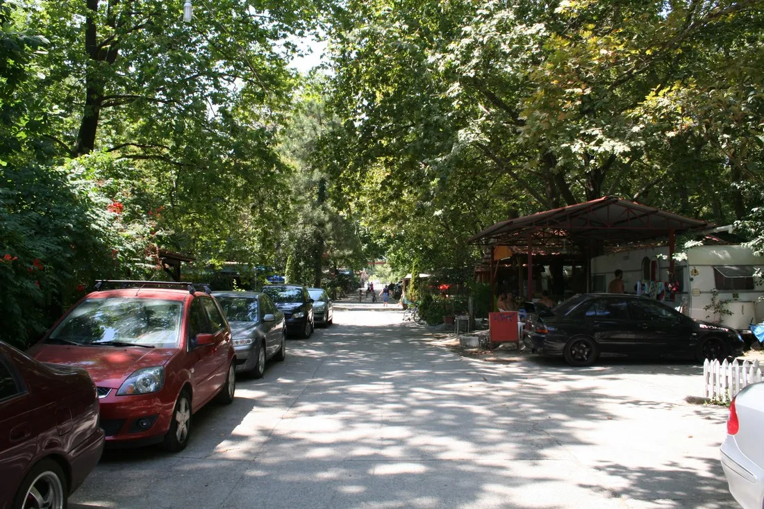 kalamaki-platamon-puahn