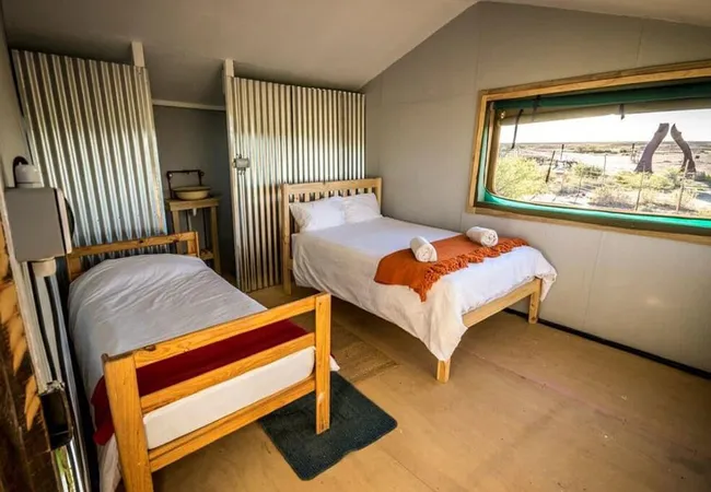 tankwa-tented-camp-binnekring-road-calvinia-ciitq