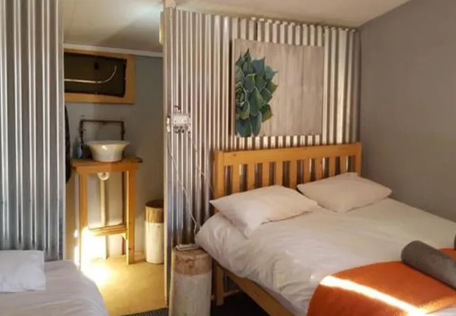 tankwa-tented-camp-binnekring-road-calvinia-lbksp