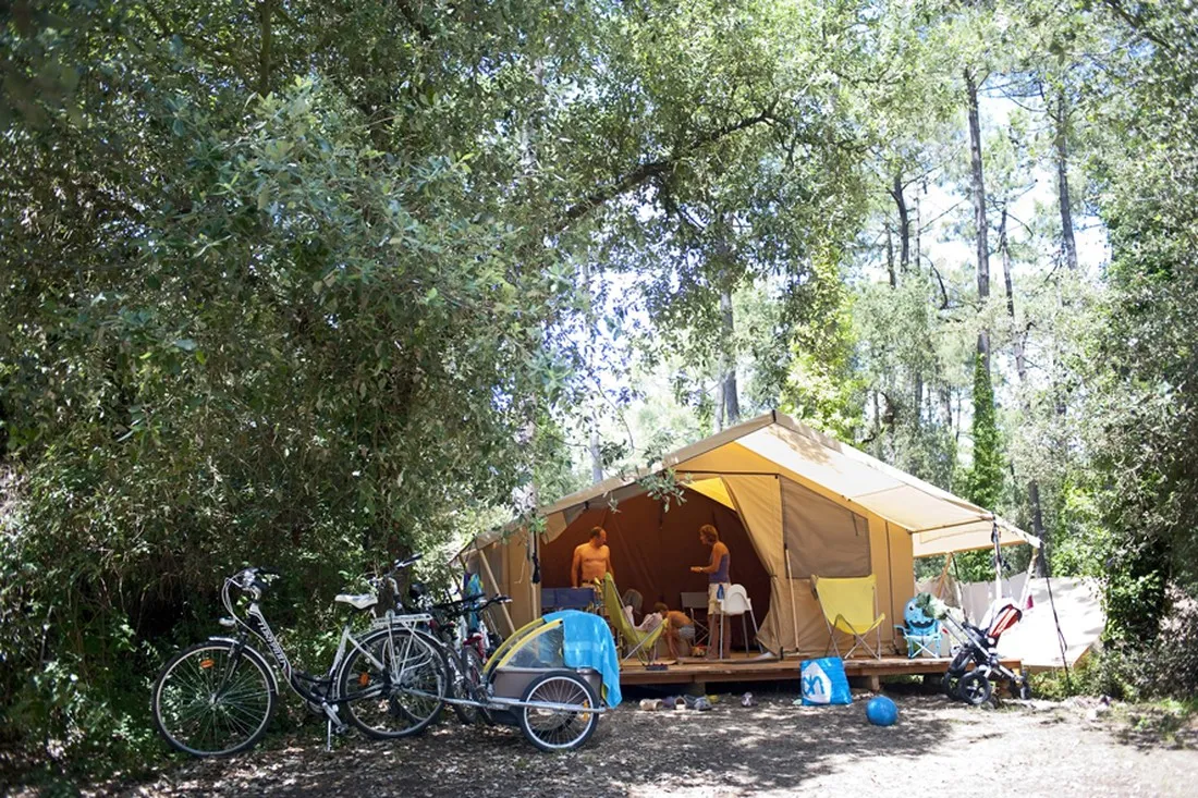 huttopia-oleron-les-chenes-verts-dolus-doleron-ile-doleron-qy7ju
