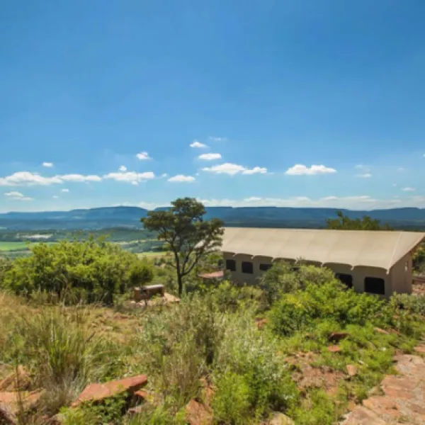 idwala-le-ingwe-tent-hekpoort-mbg34