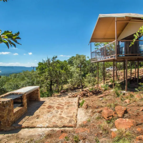 idwala-le-ingwe-tent-hekpoort-ocjfv
