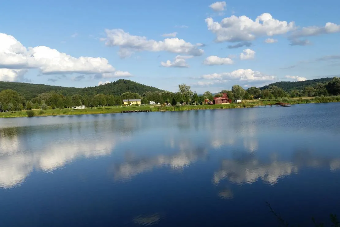 camping-u-schabinskiej-nad-sanem-krzemienna-dirwc