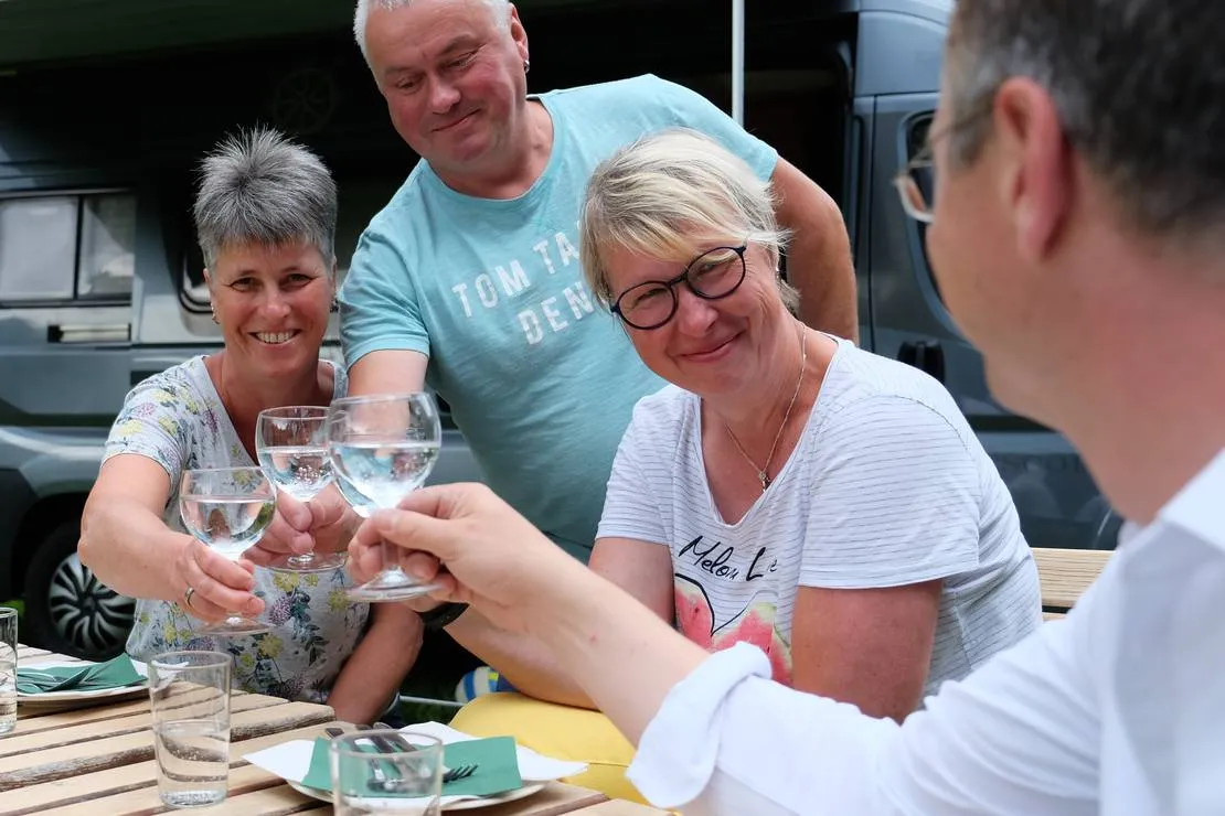 caravan-und-wohnmobilstellplatz-am-bilzbad-in-radebeul-bei-dresden-radebeul-bei-dresden-is60u