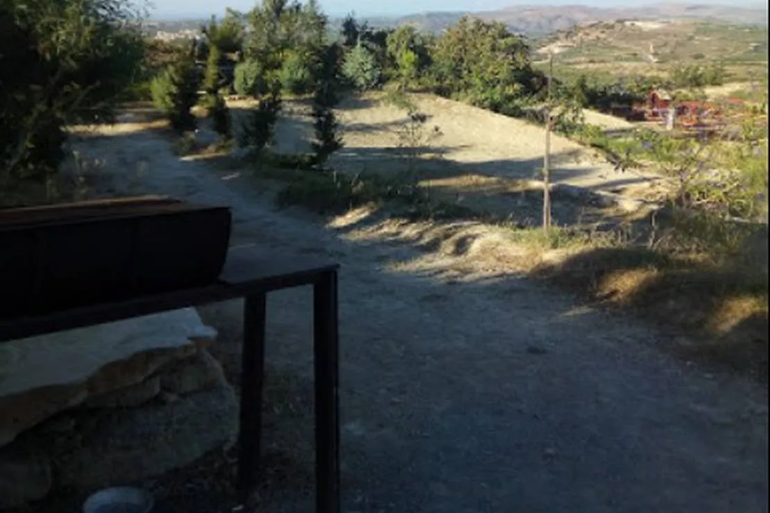 minoan-camp-meleses-yelqo