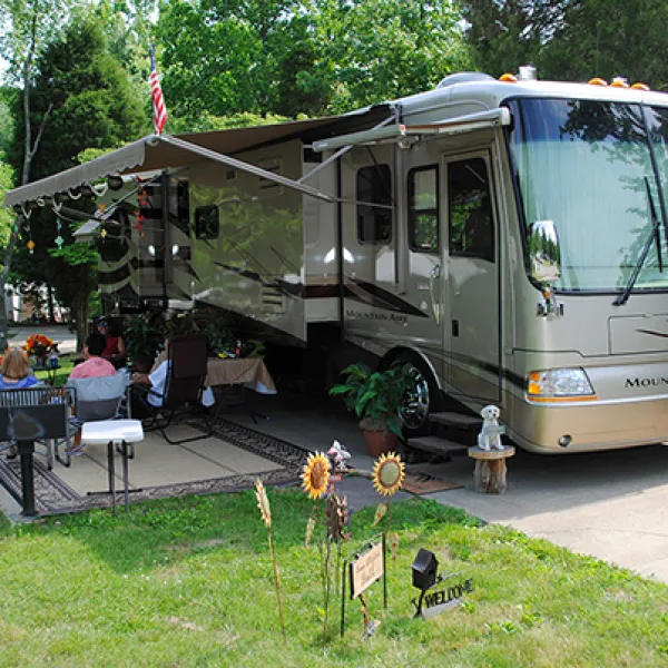 Lake Rudolph Campground & RV Resort