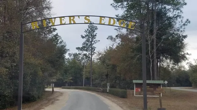 rivers-edge-rv-campground-holt-fjjak