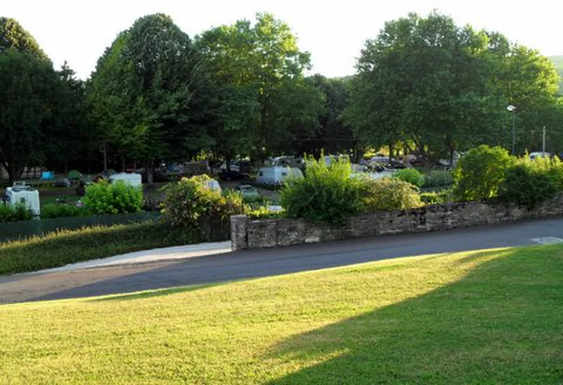 camping-les-premiers-pres-savigny-les-beaune-we1ea