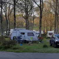 camping-de-la-meteorite-rochechouart-qyarv