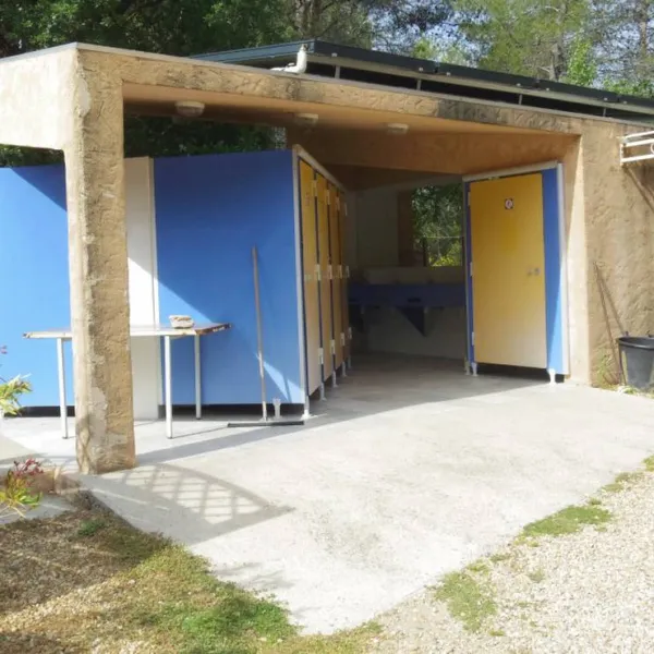 camping-municipal-les-pouverels-cotignac-qpfru
