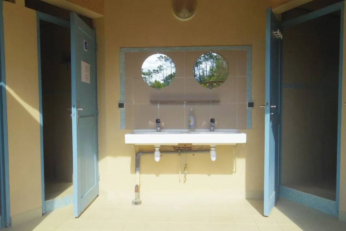 camping-municipal-les-pouverels-cotignac-wao6v