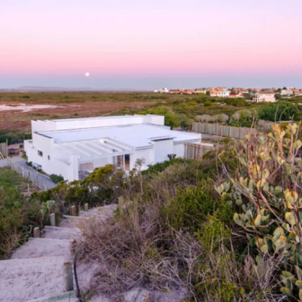 captains-cabin-yzerfontein-lox3i