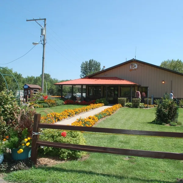 oconnells-yogi-bear-jellystone-park-camp-resort-amboy-7vlut