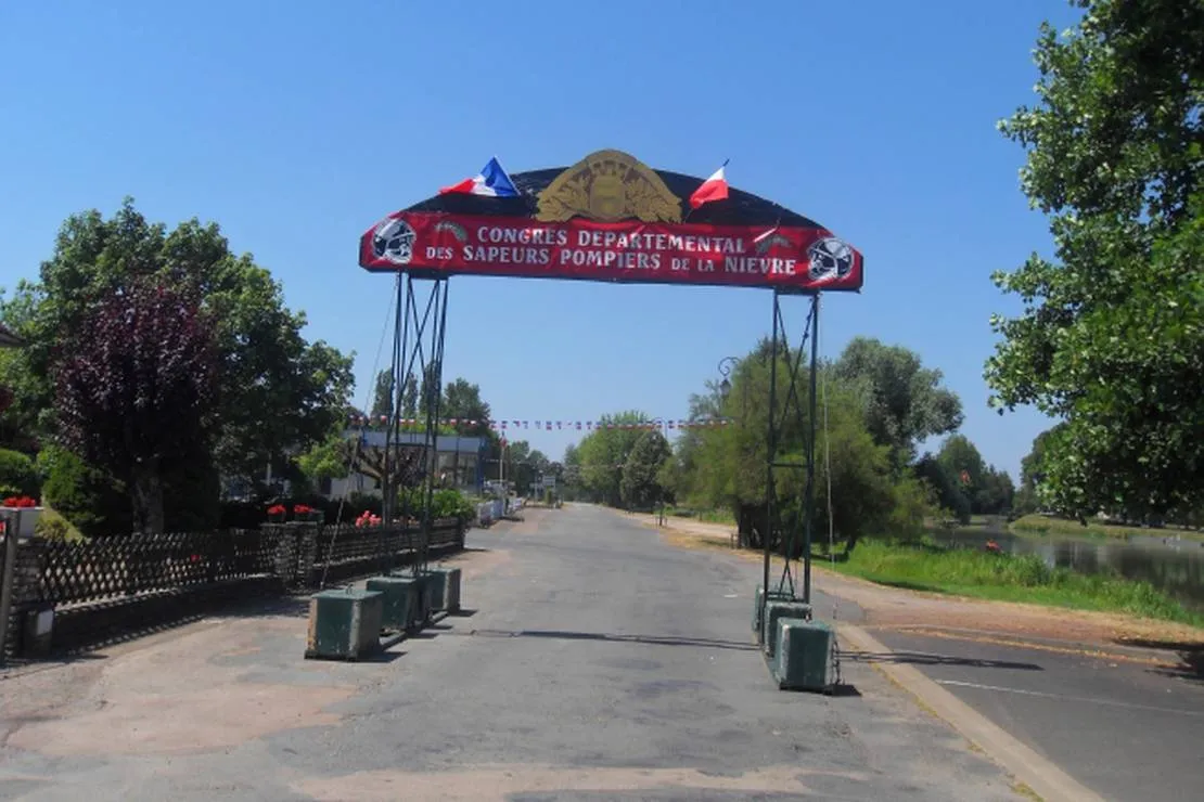 camping-municipal-cercy-la-tour-cercy-la-tour-cc1si