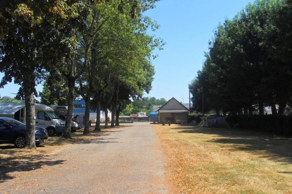 camping-municipal-cercy-la-tour-cercy-la-tour-hq4yy