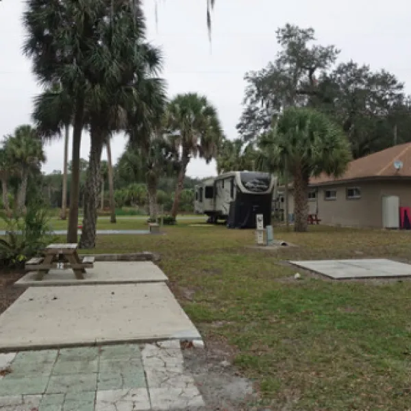 thousand-palms-rv-resort-lake-panasoffkee-p2jvb