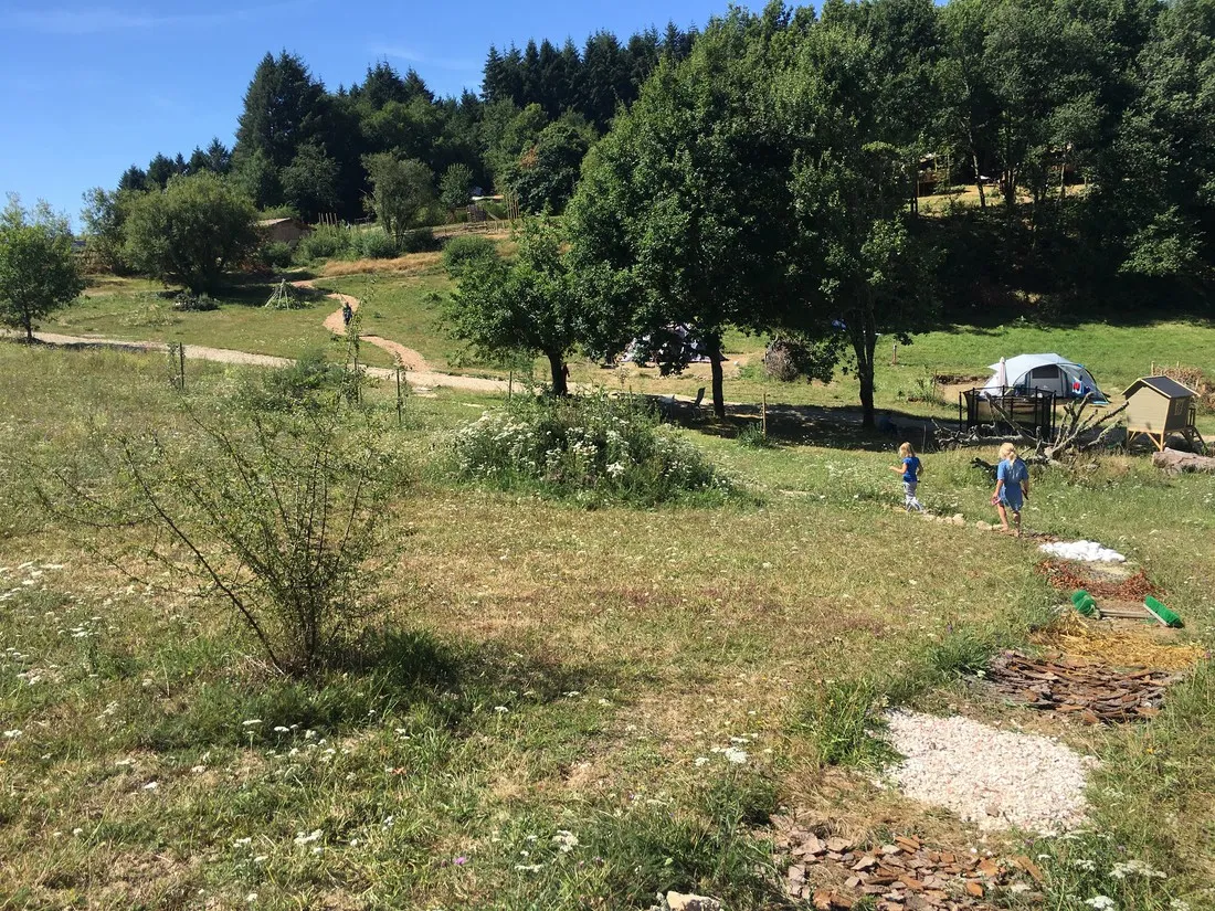 junora-glamping-eco-logique-eymoutiers-bnrmb