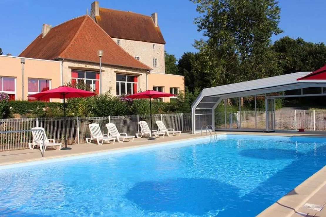 village-le-domaine-du-poitou-la-bussiere-czh1y