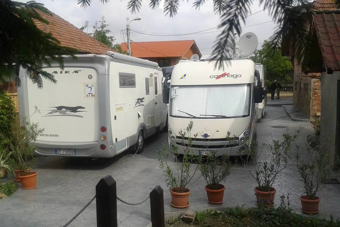 camping-robinson-country-oradea-l61xv