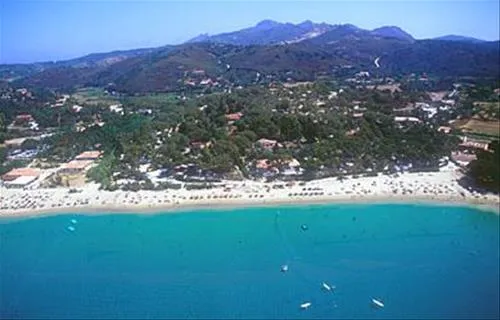 lido-capoliveri-op-elba-9ul4j