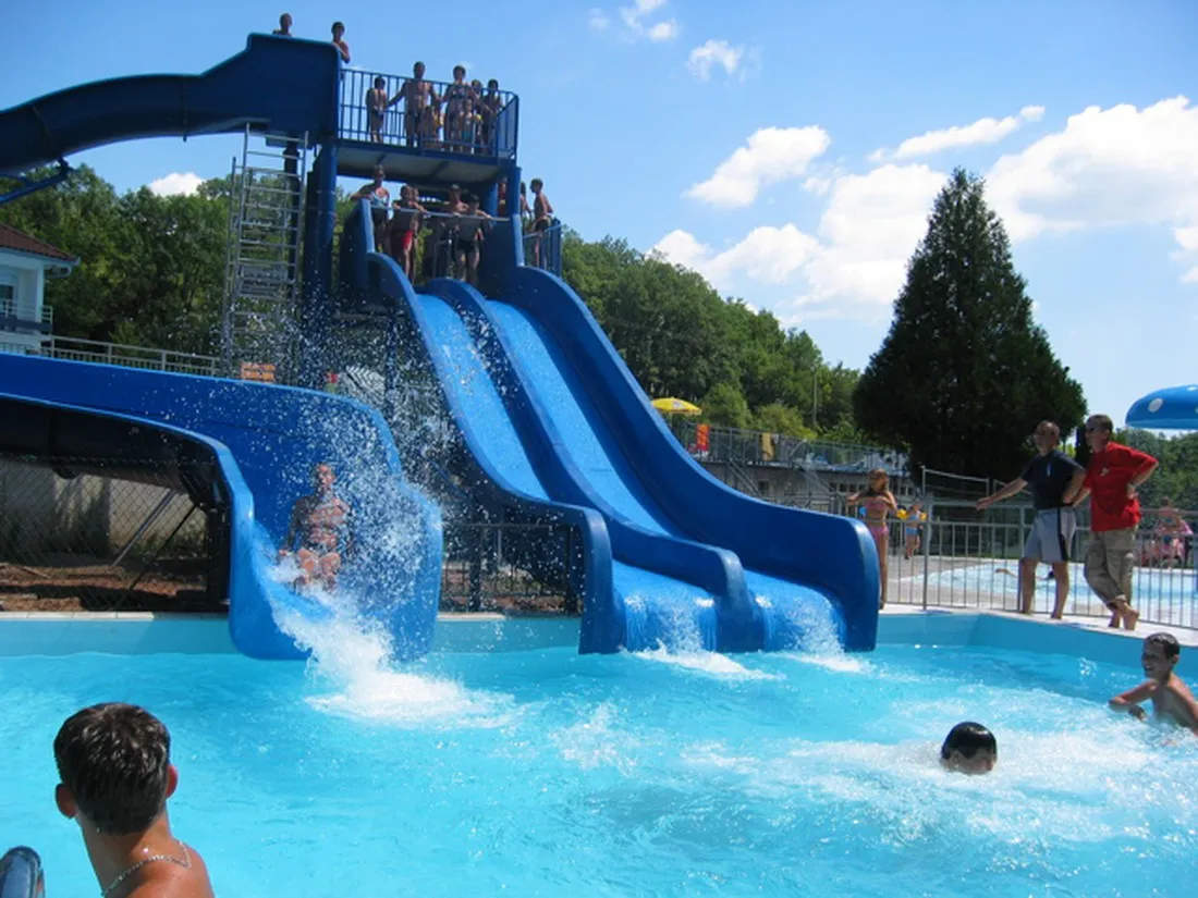 de-collonges-la-rouge-aquadis-loisirs-collonges-la-rouge-correze-i2uec