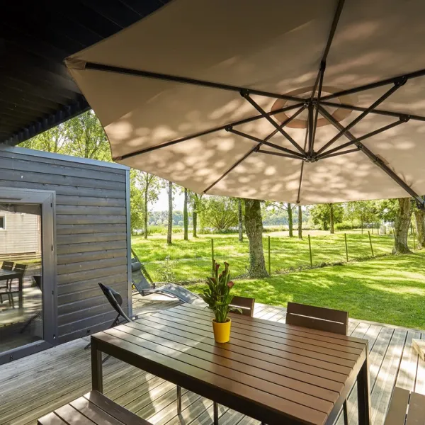 flower-camping-du-lac-de-la-chausseliere-la-guyonniere-isb2h