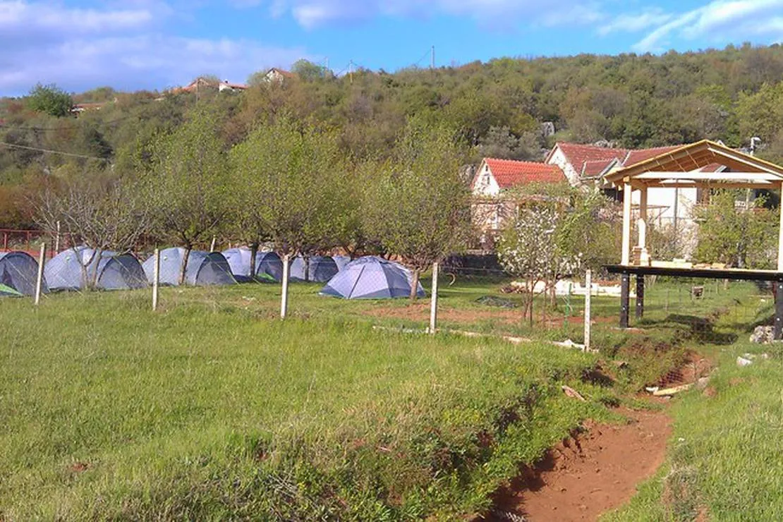 eco-community-garden-camping-podgorica-pslzr