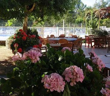la-digue-chauzon-ardeche-iwp5r