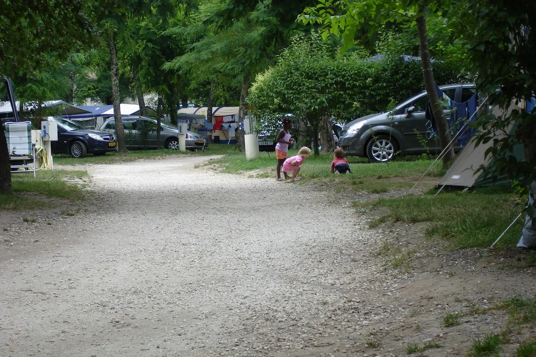 la-digue-chauzon-ardeche-licsb