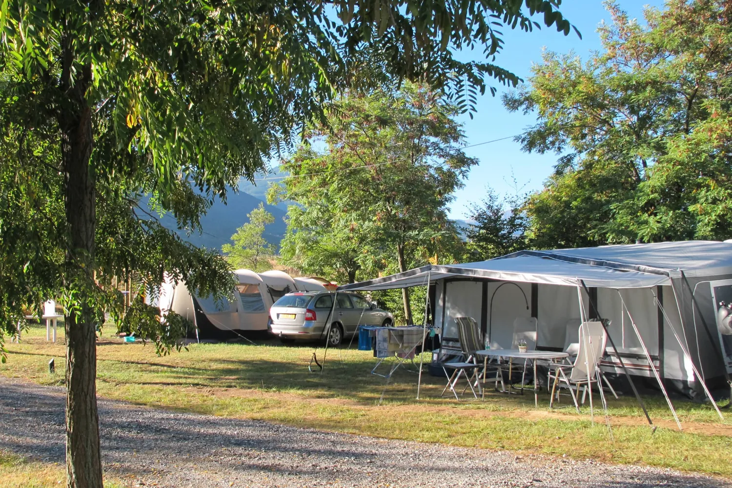 les-eygas-chateauroux-les-alpes-fzttz