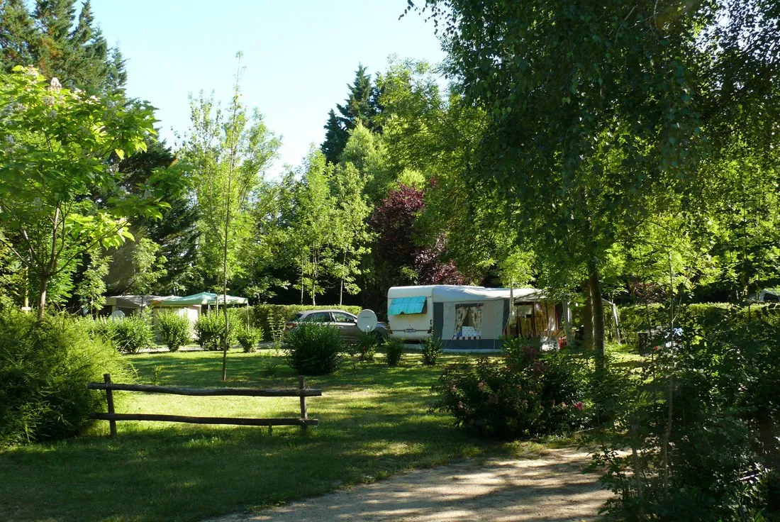 les-falquets-charmes-sur-l-herbasse-drome-3w3tv