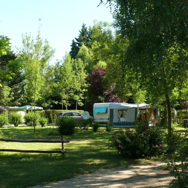 les-falquets-charmes-sur-l-herbasse-drome-3w3tv