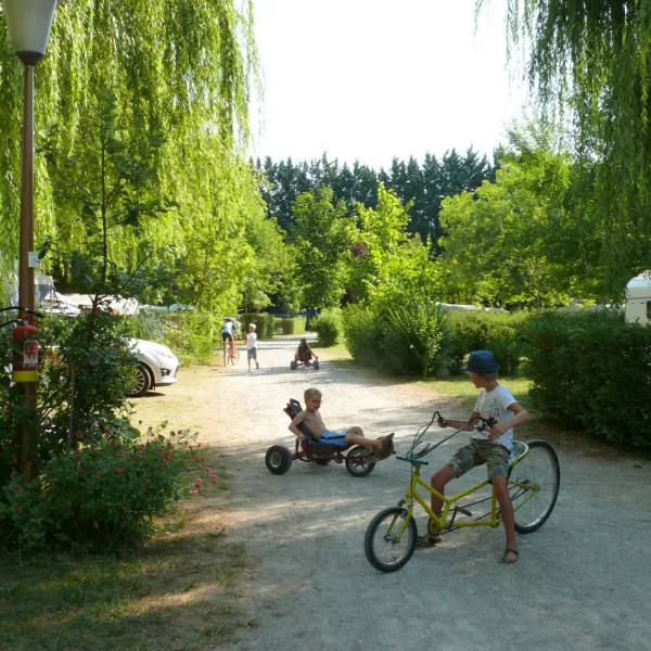 les-falquets-charmes-sur-l-herbasse-drome-vjyzl