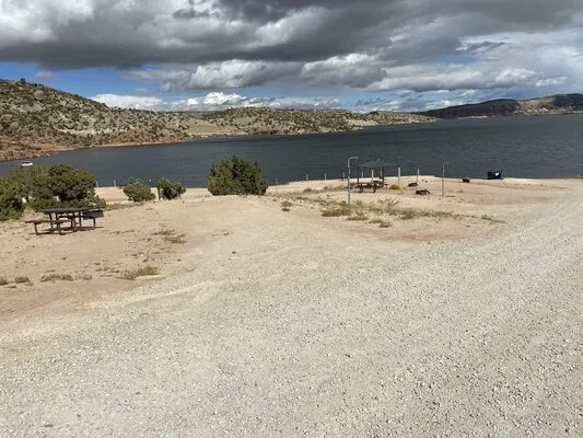 okie-beach-campground-alcova-ujo0a
